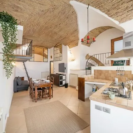 Casa Del Borgo Imperia